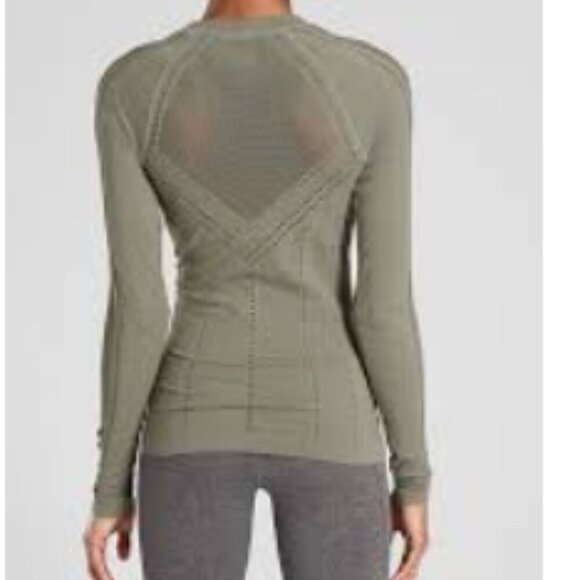 Athleta Oxygen Long Sleeve Top Olive Green Sz X-Small - Picture 2 of 9